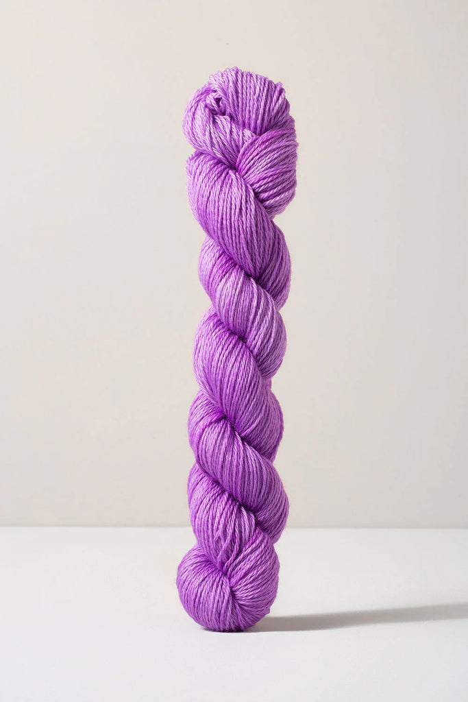 Urth Yarns 16 Fingering | P 100