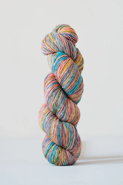 Urth Yarns - Uneek Fingering Colour 3027