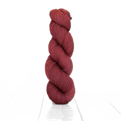 Urth Yarns - Harvest Fingering 4ply 100gm - Black Grape